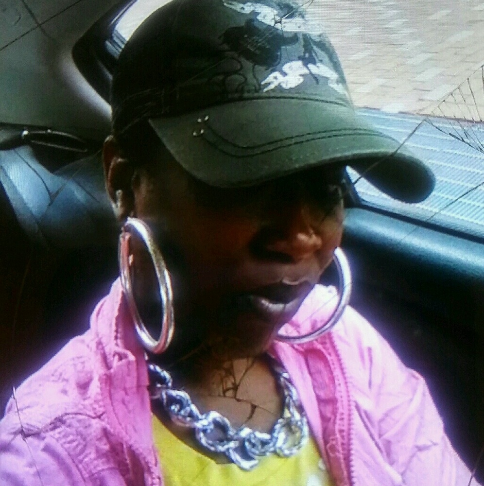 Meet your Posher, Janay